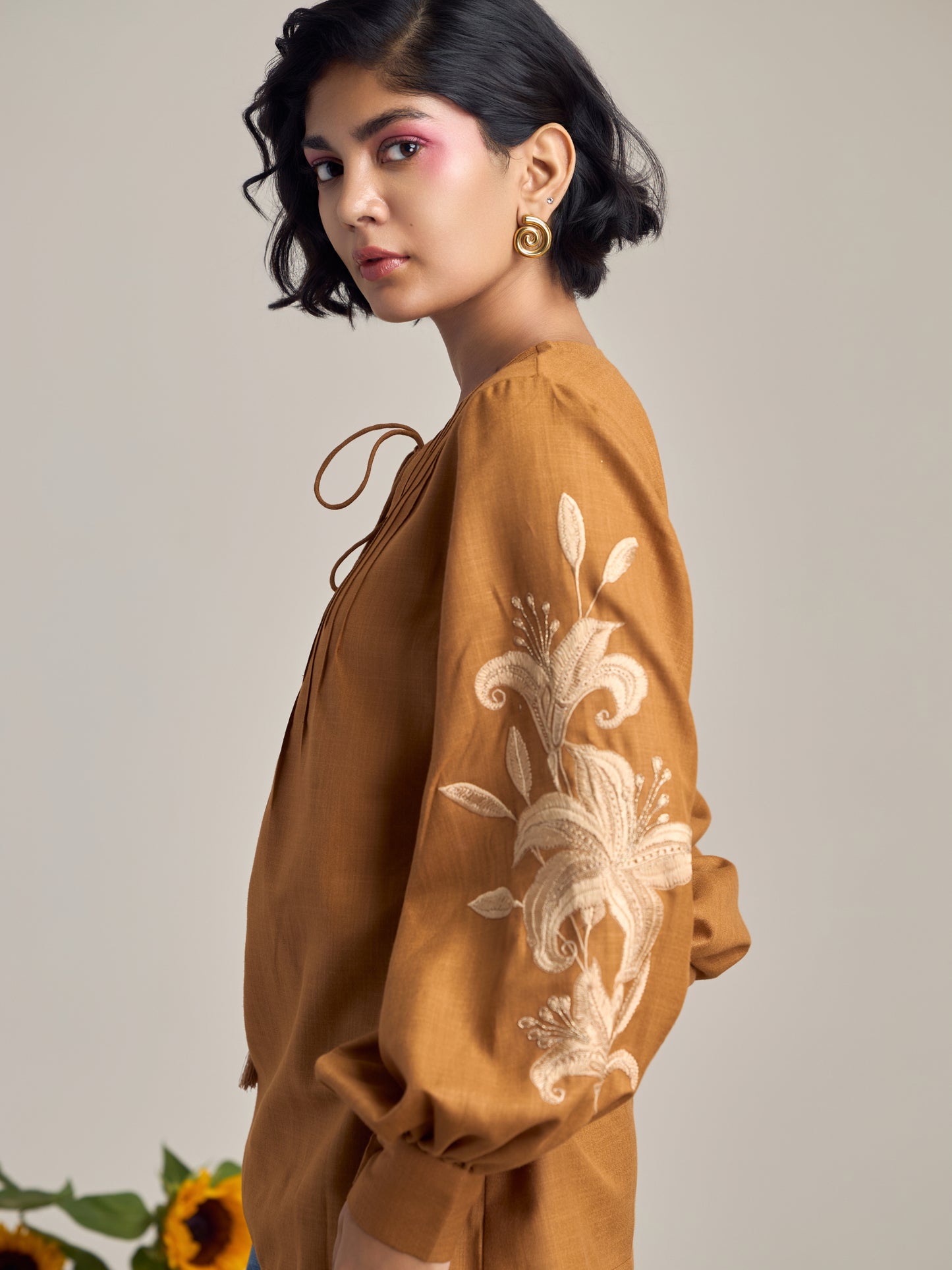 Sand Dunes Lantern Sleeve Top