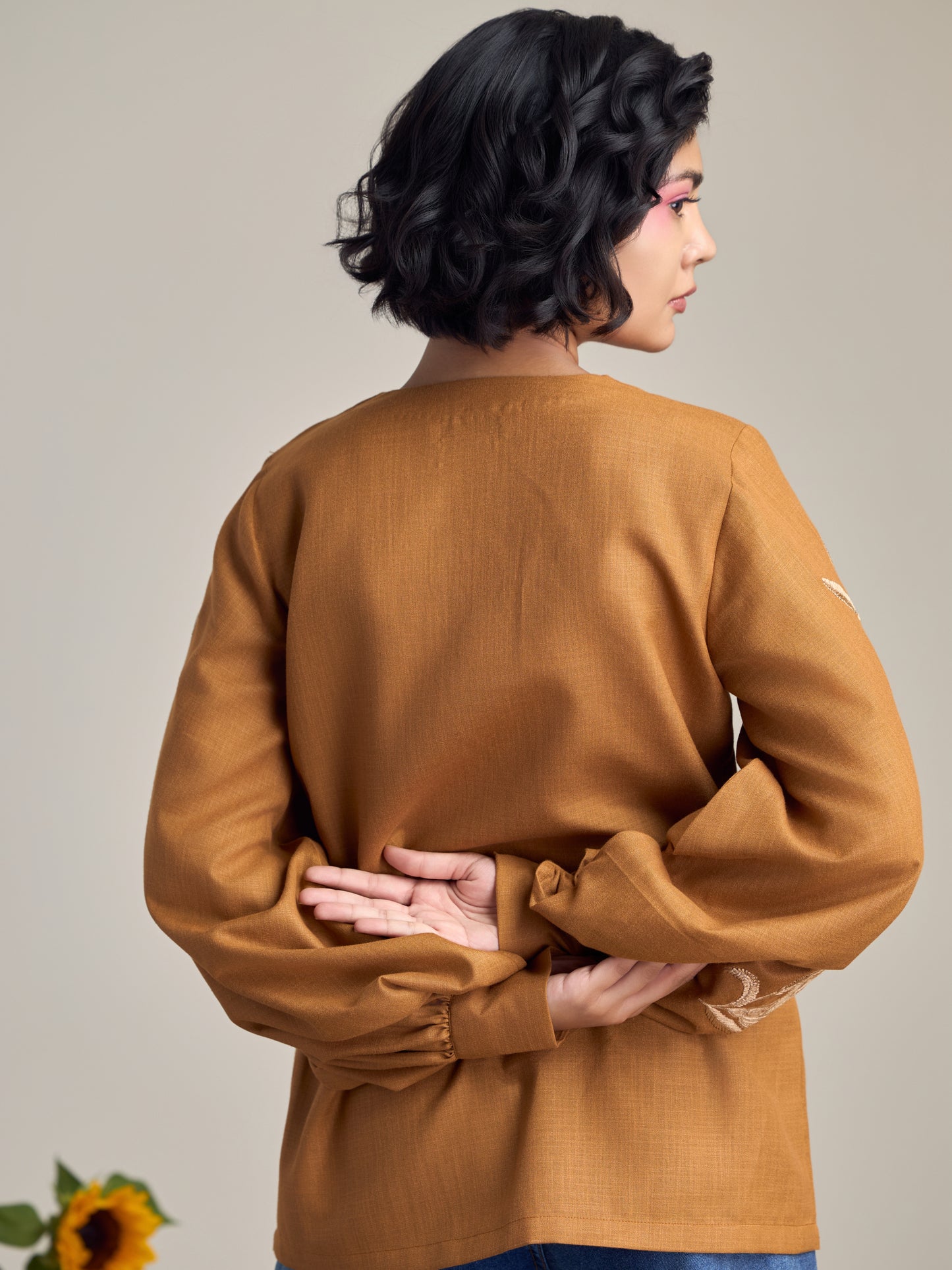 Sand Dunes Lantern Sleeve Top