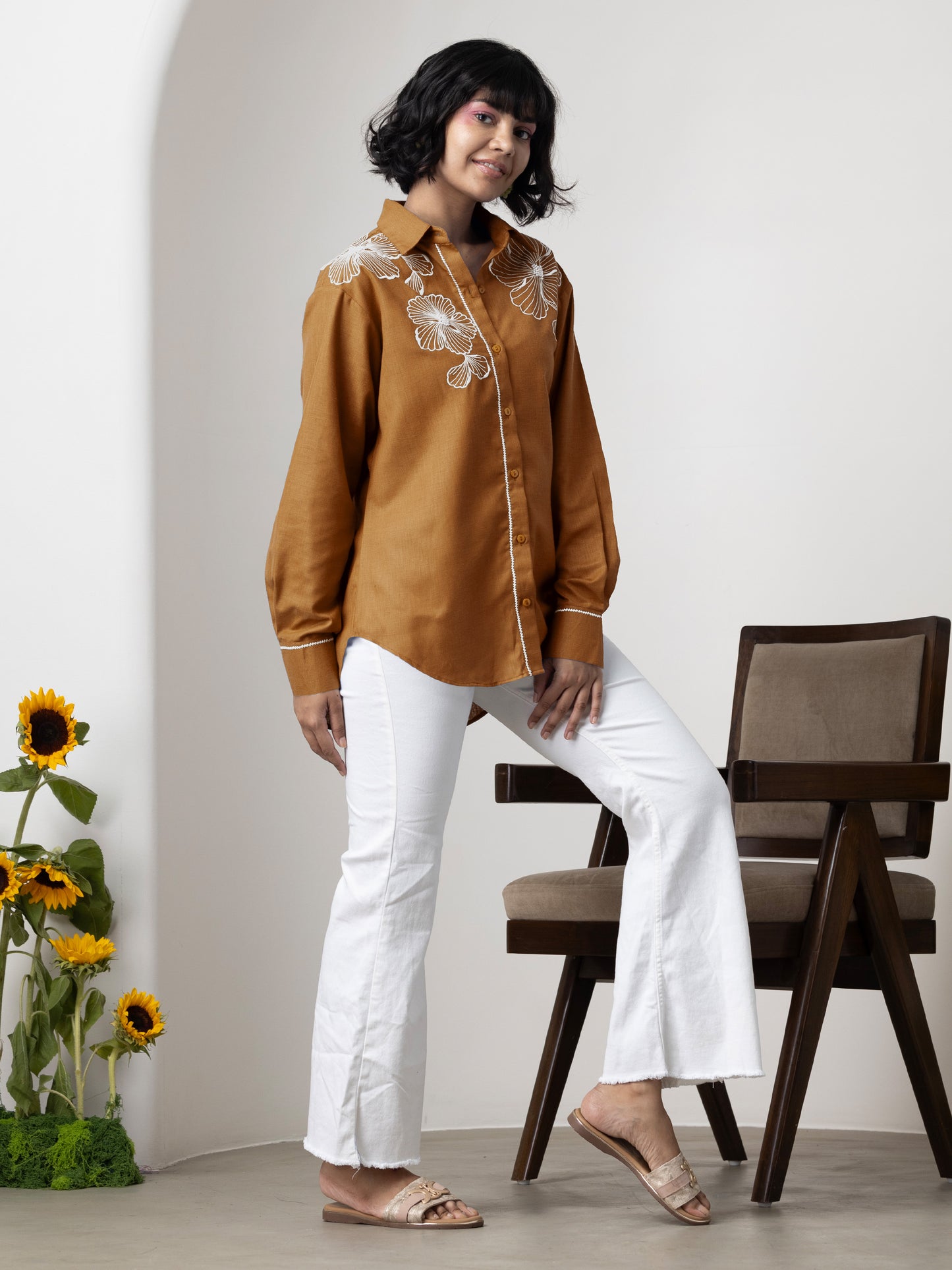 Moana Brown Pearl shirt