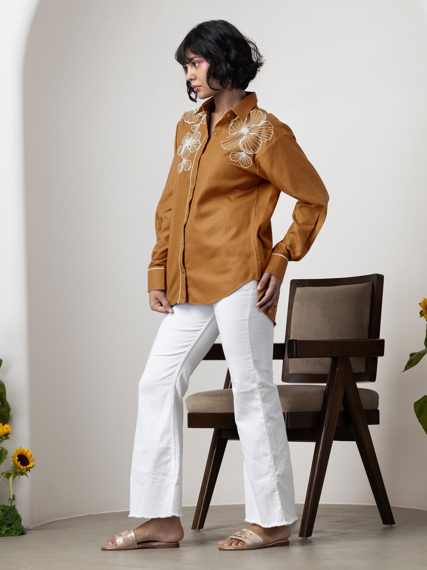 Moana Brown Pearl shirt