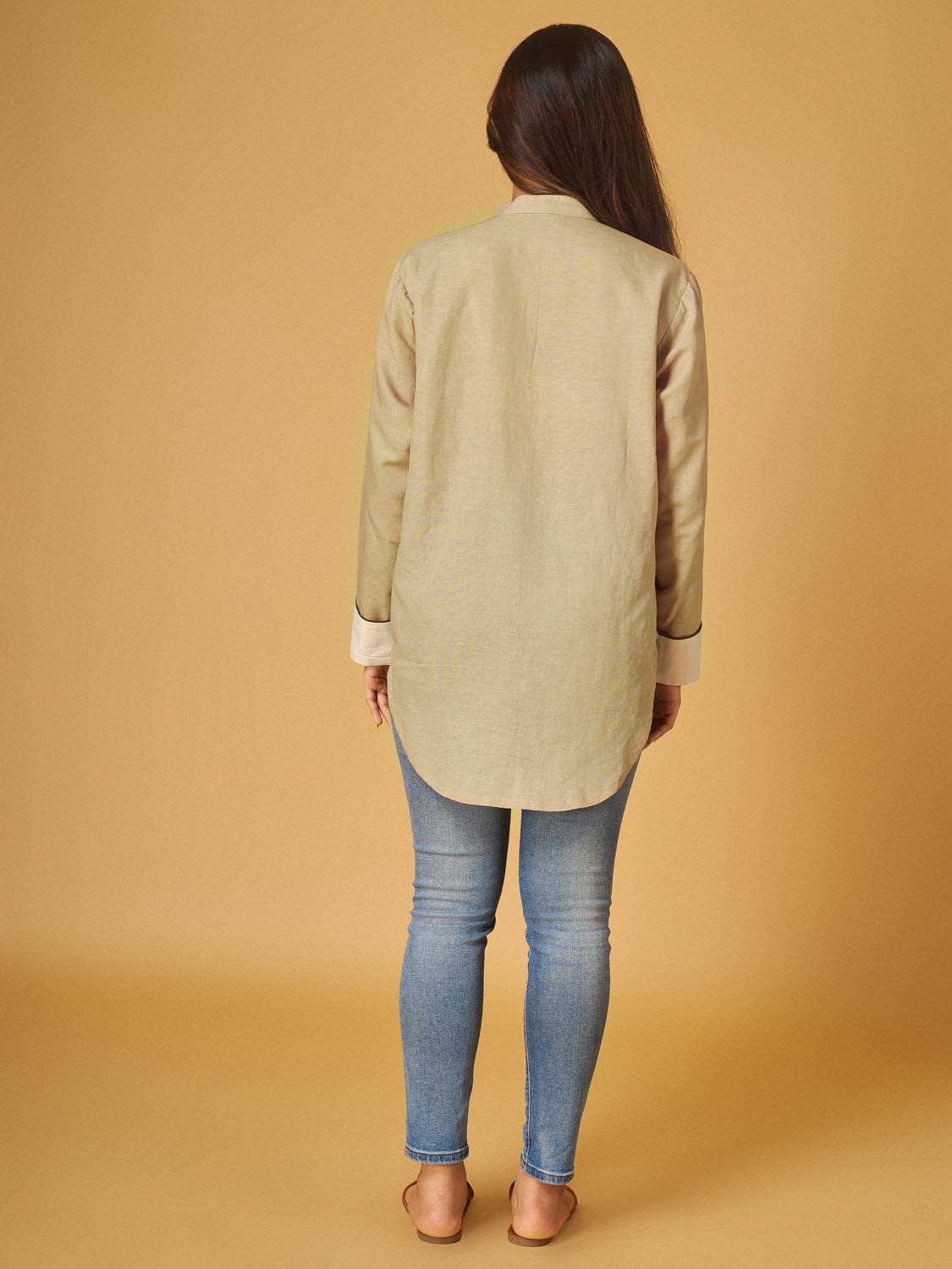 Ancient Scroll Cotton Linen Pintucks Detailed Shirt