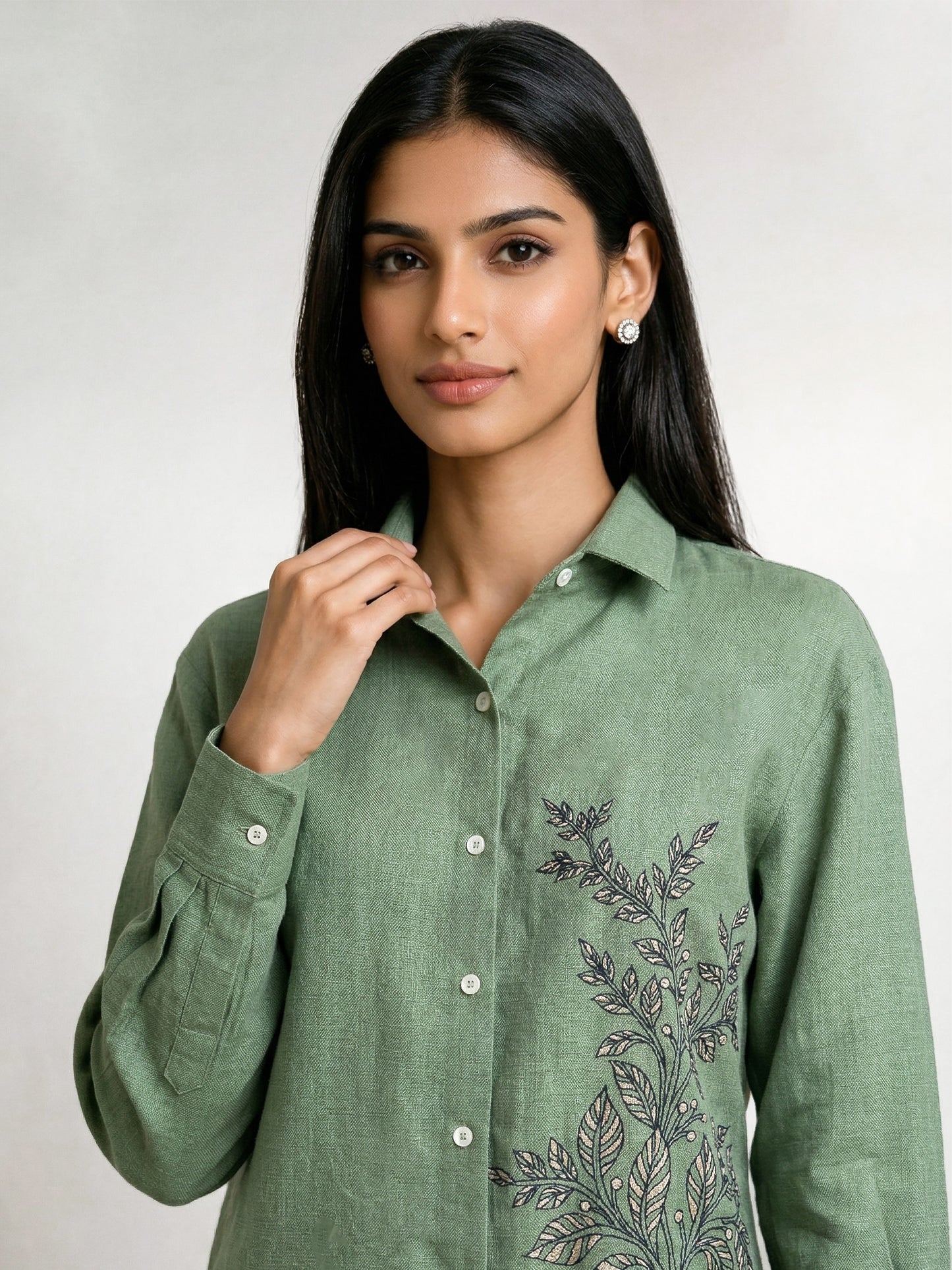 Gamora Shirt With Leaf Embroidery