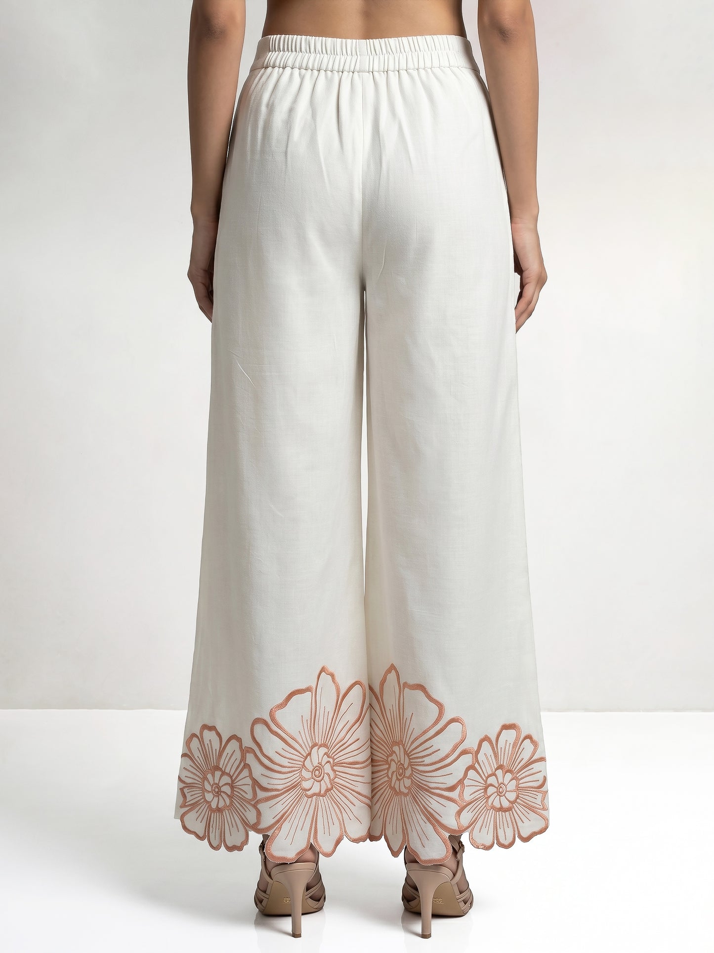 Daisy Collar Co-Ord Set With Orange Embroidery