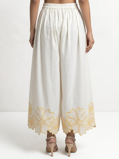 Daisy  Co-Ord Set With Yellow Embroidery
