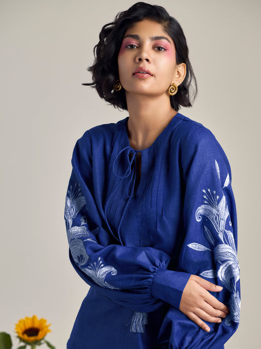 Sand Dunes Blue Lantern Sleeve Top